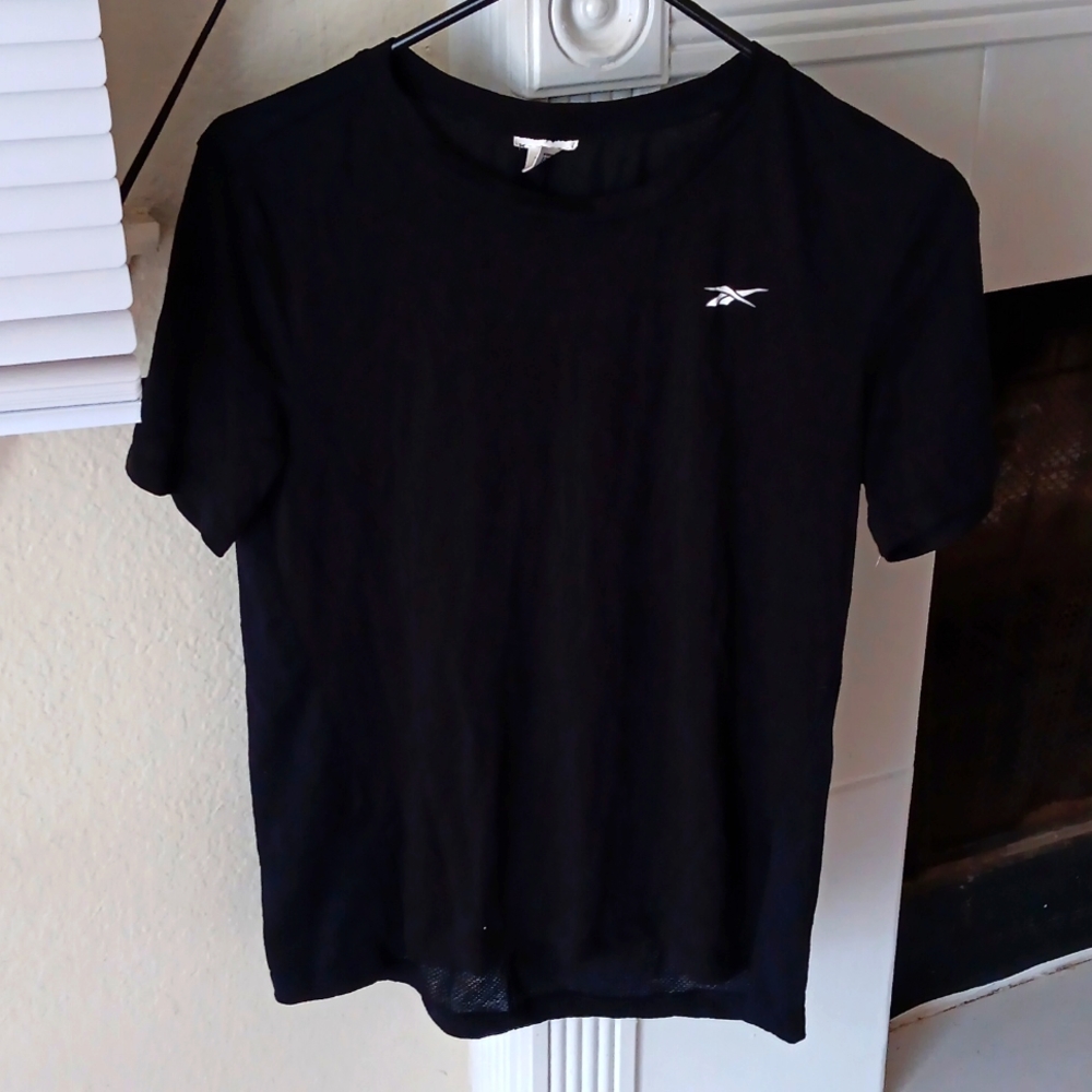 LikeNew Reebok Top
